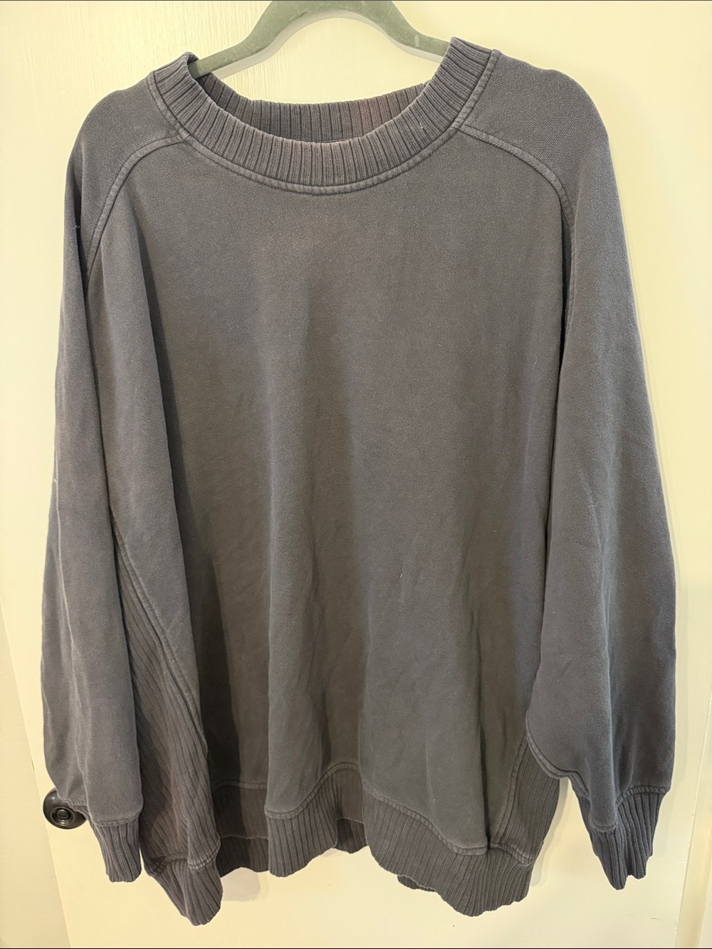 aerie women’s Crewneck Sweater - Charcoal